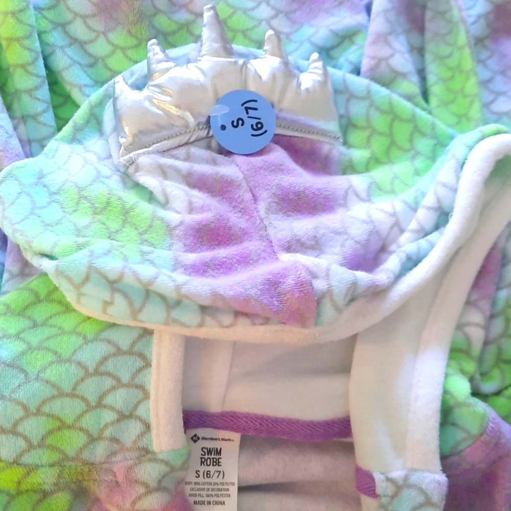 NWT Princess/Mermaid Swim Robe with Belt and hood